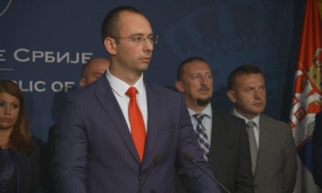 Симић: Поштовати право на употребу српског језика и заступљеност Срба